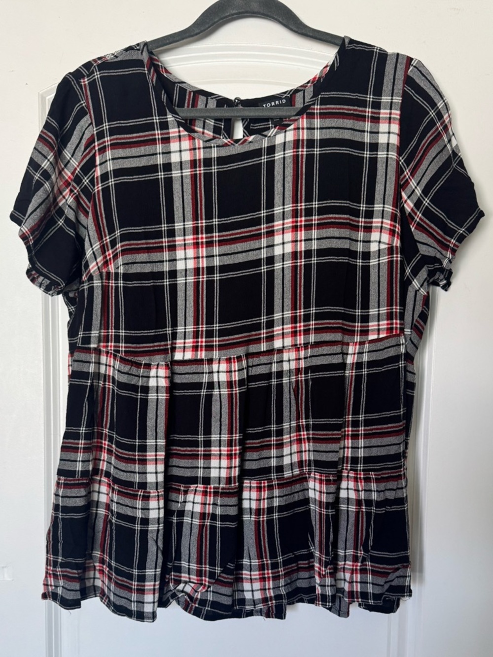 Torrid Black, Red, White Plaid Short Sleeve Plaid Top Blouse